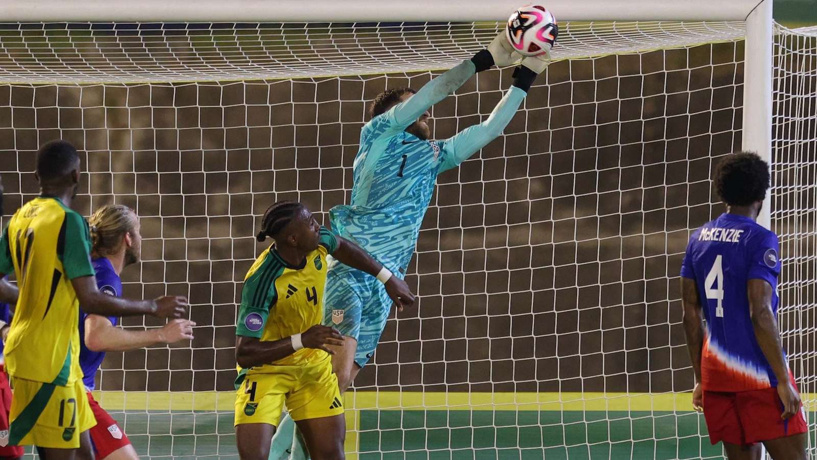 新上任的曼 新上任的曼