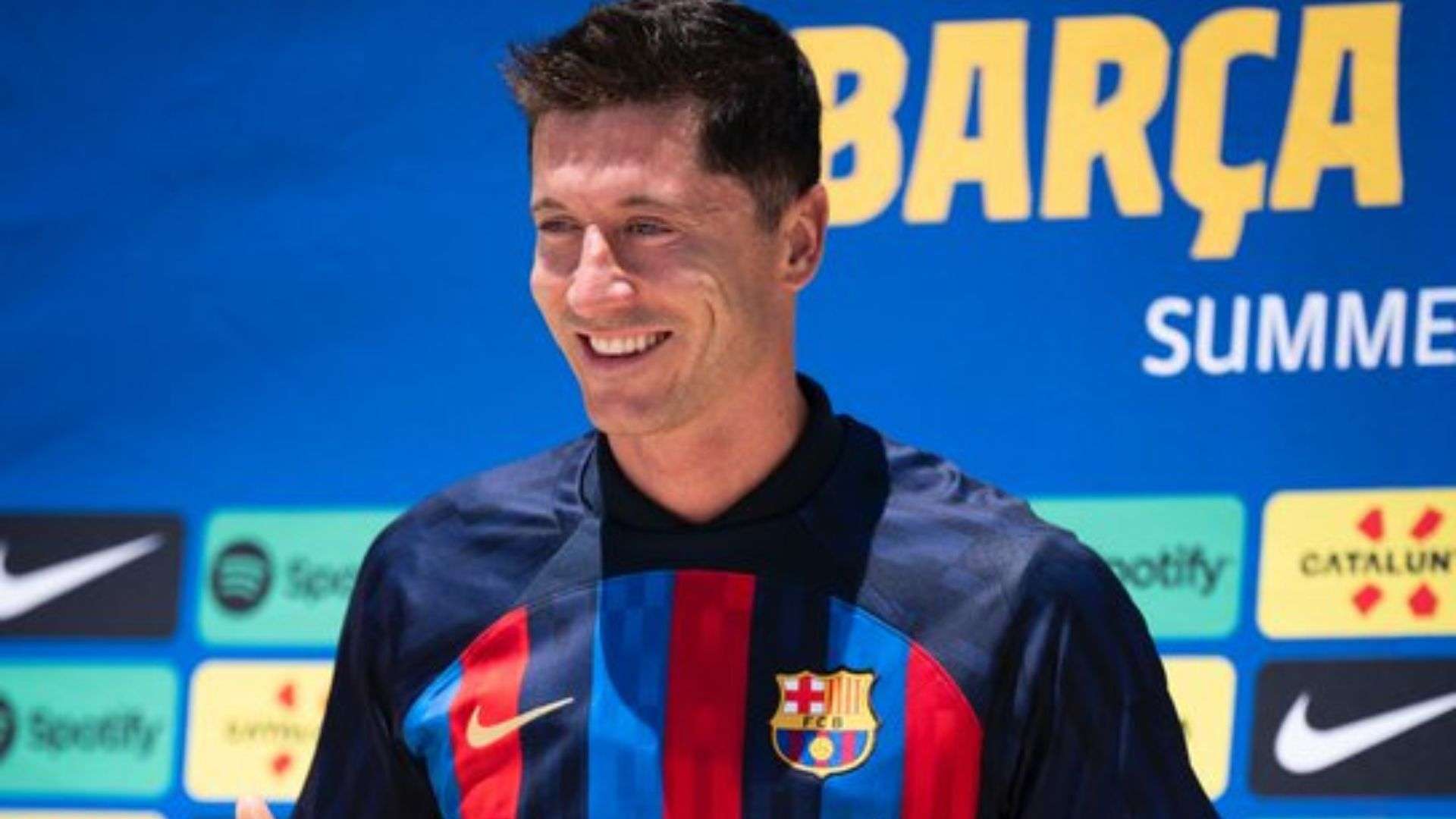 而俄罗斯在 而俄罗斯在