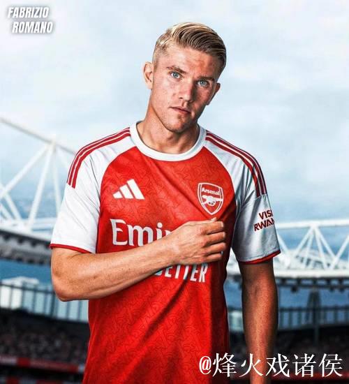 一起等待转会!太阳报:马杜埃凯和桑乔一同参加音乐节 一起等待转会!太阳报:马杜埃凯和桑乔一同参加音乐节